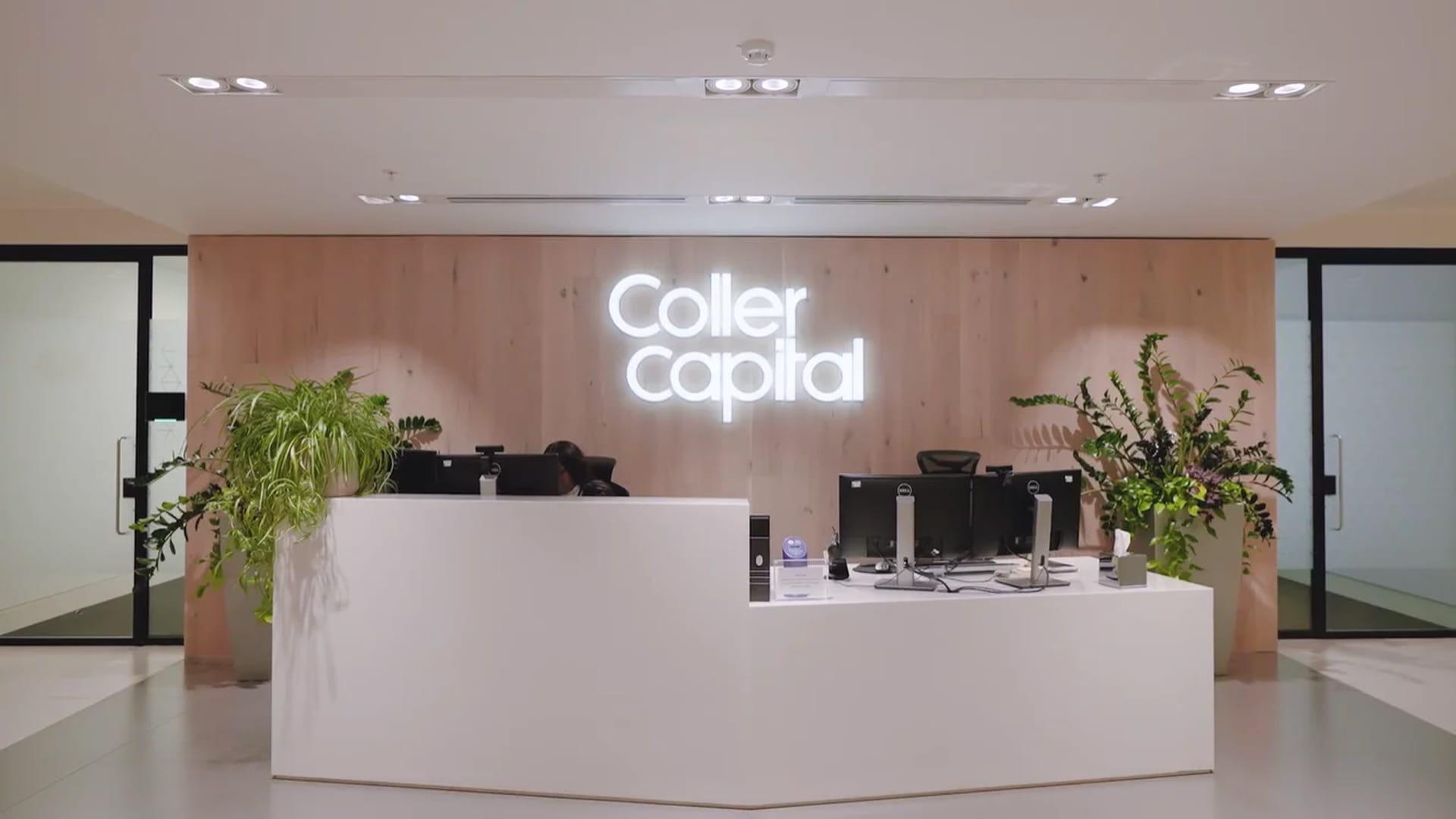 Coller Capital – Hero