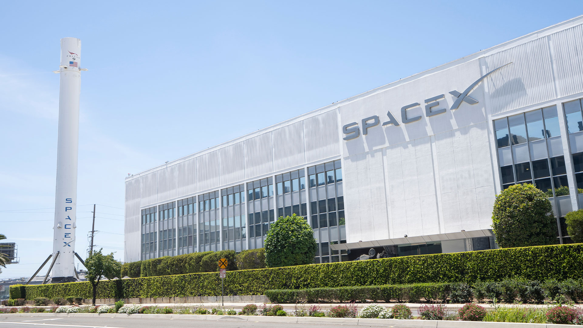 Spacex Growth Behind Closed Doors PE Article